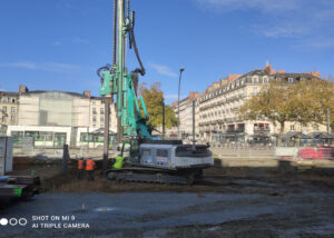 Chantier Feydeau Nantes vibrofonçage de palplanches