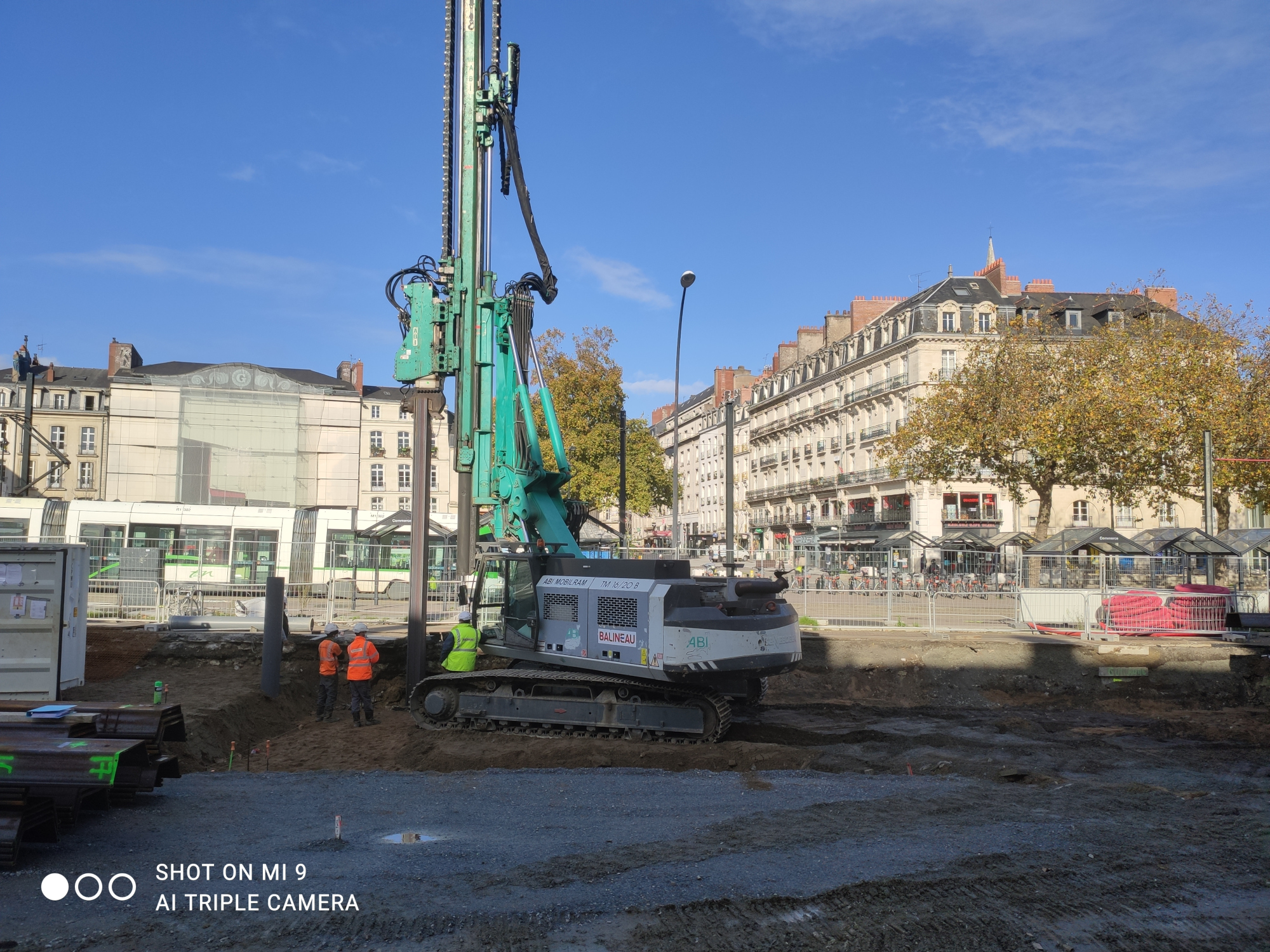 Chantier Feydeau Nantes vibrofonçage de palplanches