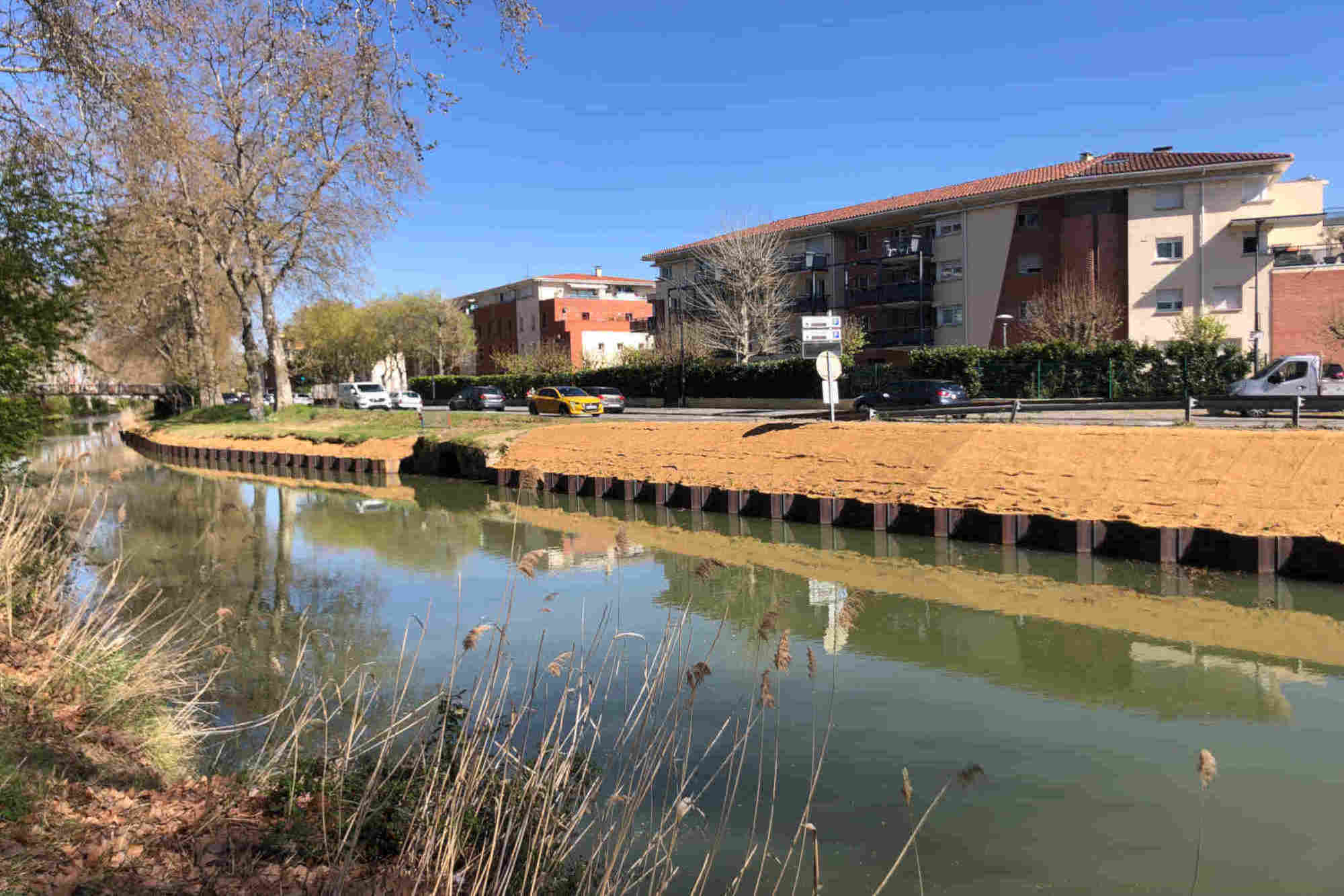 Berges du canal du midi - Boulevard de la Méditerranée - ouvrage palplanches vibrofoncées fini