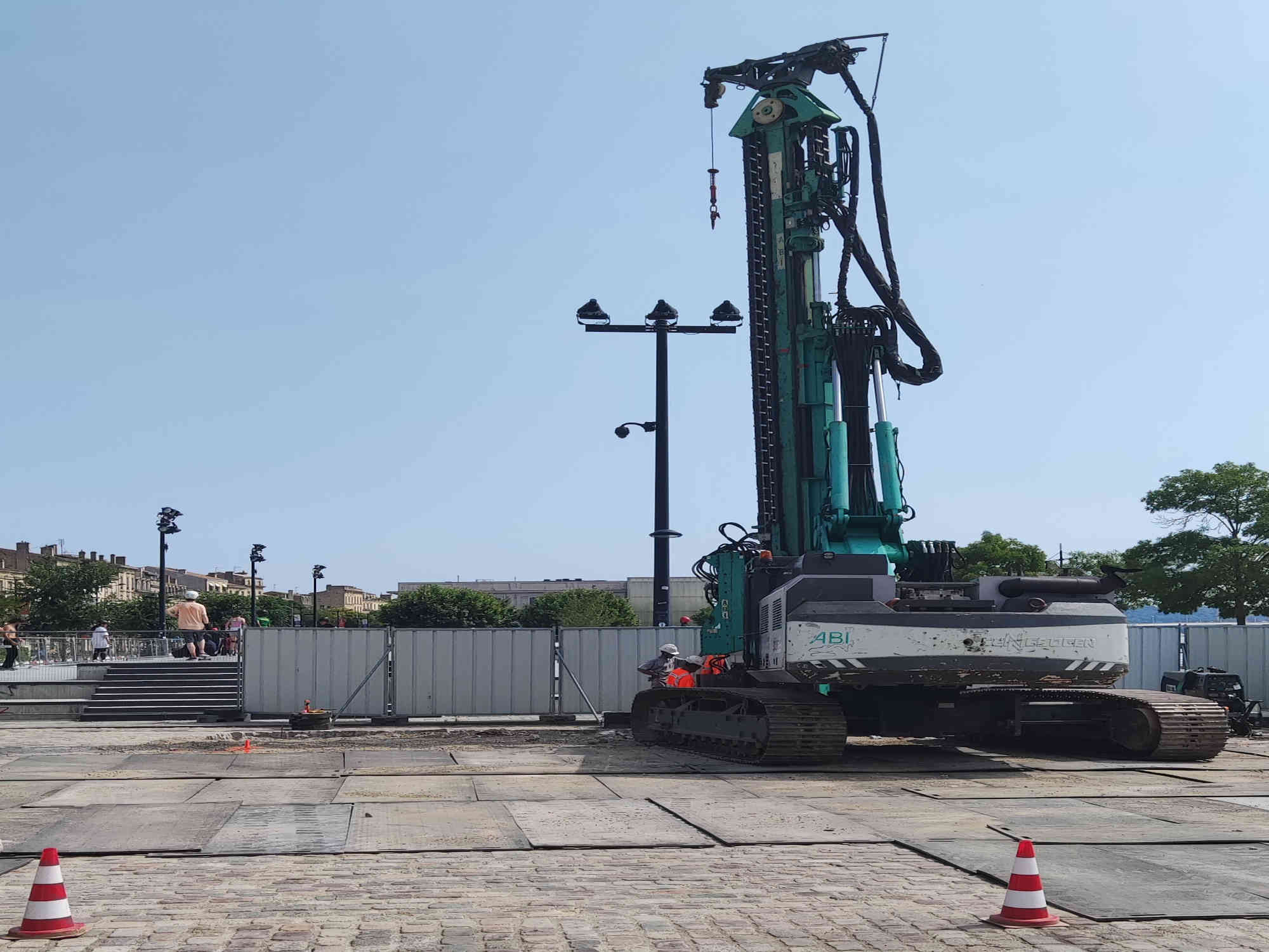 Mise en œuvre des palplanches du poste Lafayette